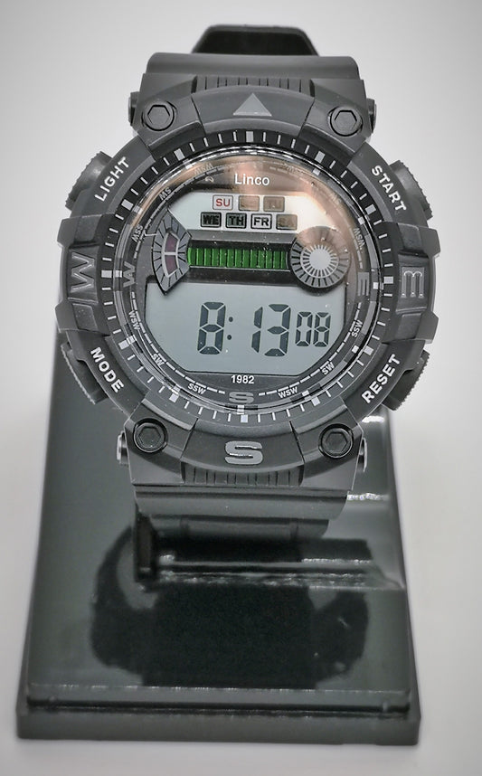Digital black watch with large 4.5cm face
